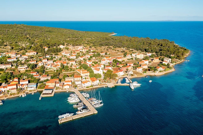 Ilovik, Dalmatia Cruises, Croatia