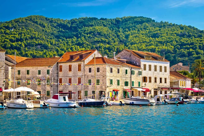 Stari Grad, Islas croatas entre Dubrovnik y Split