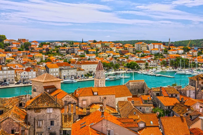 Trogir, Perlas de Dalmacia entre Dubrovnik y Split, Croacia