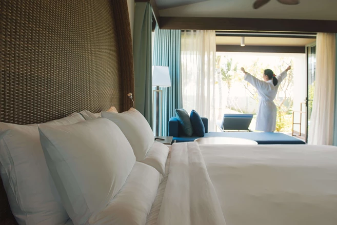 Buenos días desde tu cabina con vista al mar en un barco pequeño por Croacia.