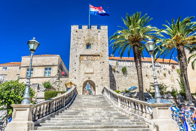 La torre Revelin, entrada al casco antiguo de Korcula
