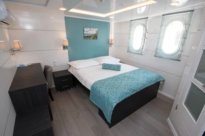 Admiral double cabin