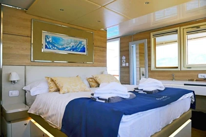 Riva main deck cabin
