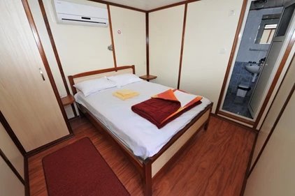 Dionis double cabin