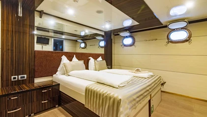 New Star double cabin