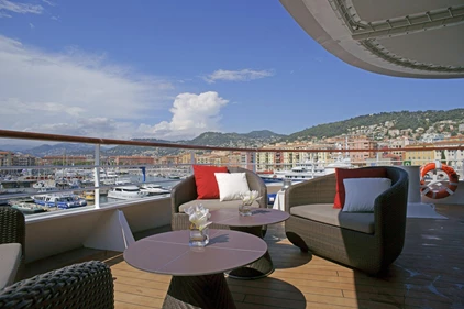 Lounge deck