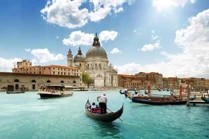 Tesoros del Adriático: De Venecia a Croacia y Montenegro