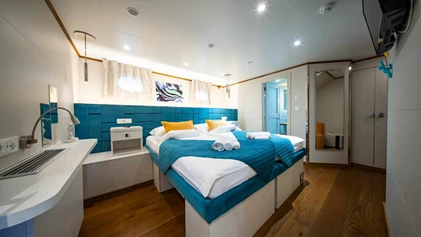 Adriatic Blue lower deck cabin