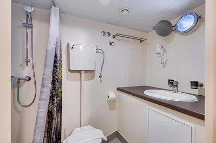 Felix bathroom